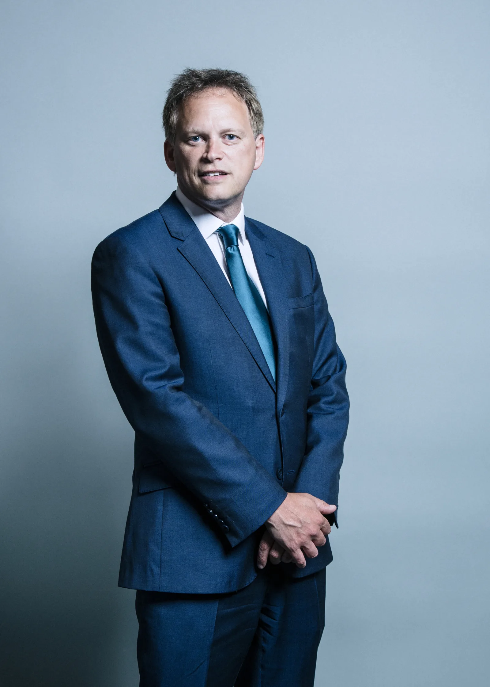 Official portrait of Grant Shapps
